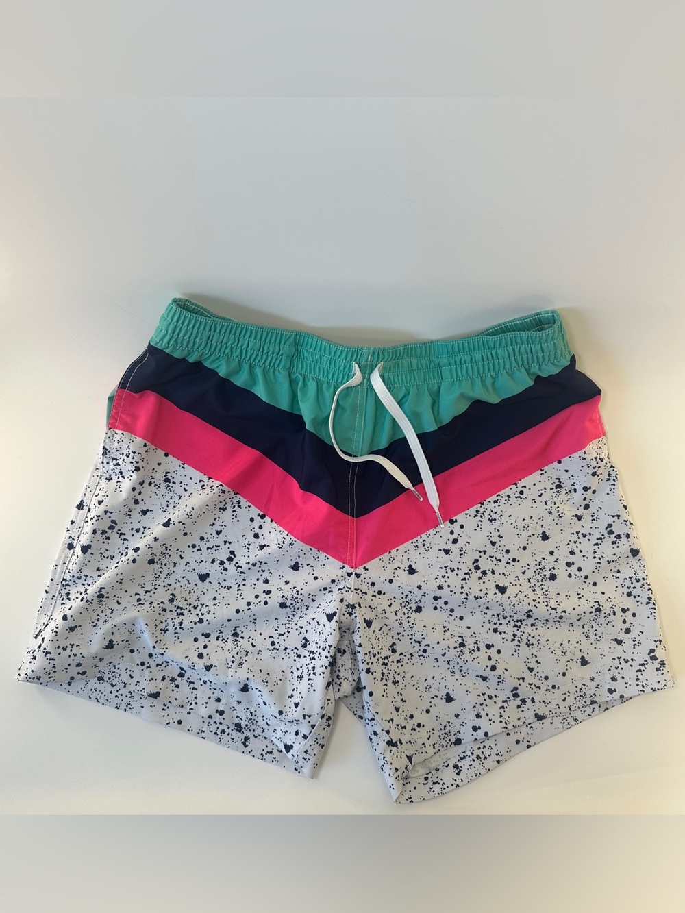 Chubbies The Aquatic‎ Libations 5.5” Classic Swim Trunks Large